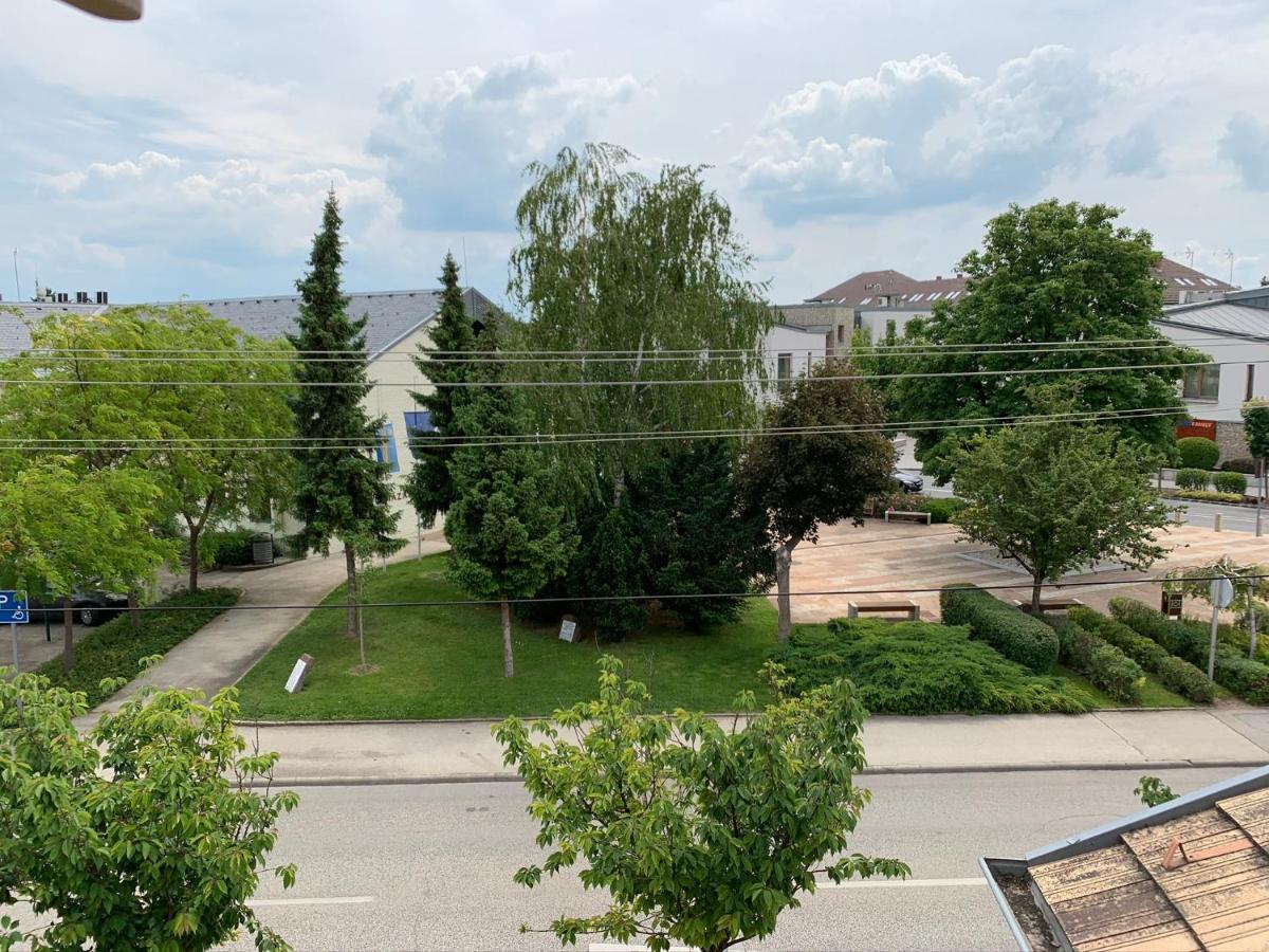 Robinson Szigete Apartment Balatonfured Luaran gambar