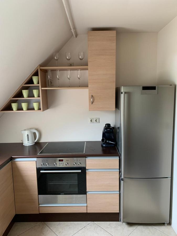 Robinson Szigete Apartment Balatonfured Luaran gambar