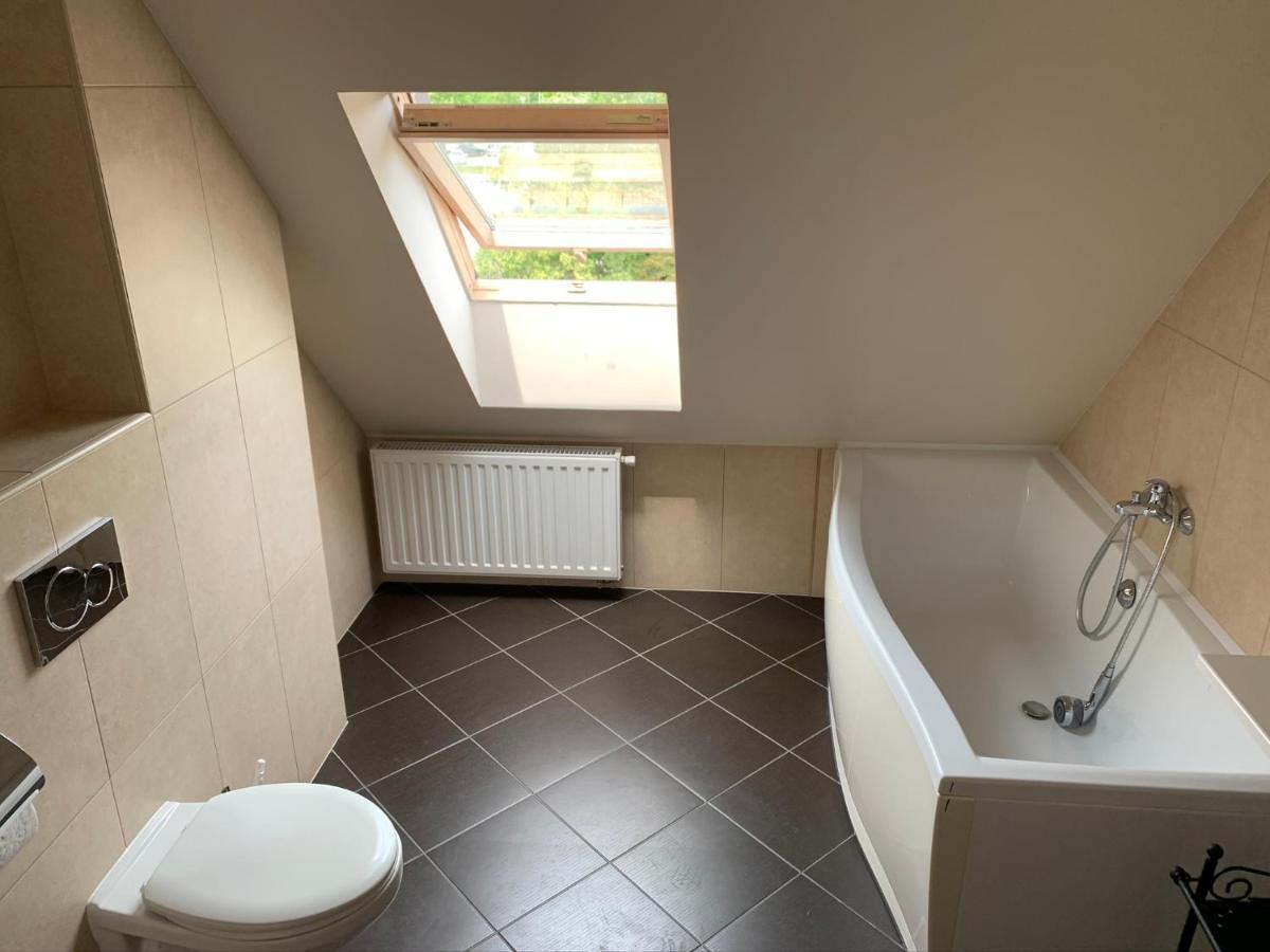 Robinson Szigete Apartment Balatonfured Luaran gambar